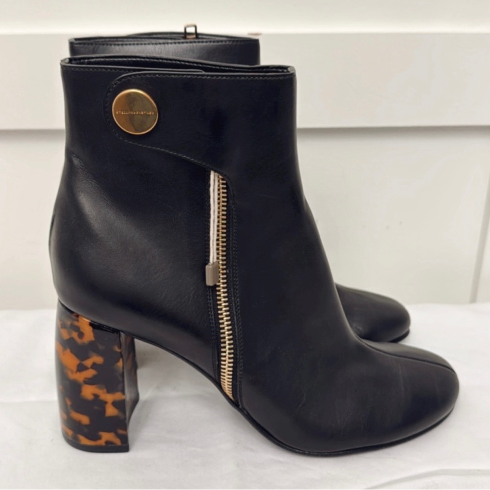 Stella McCartney Black and Brown Heeled Boots - NWOT